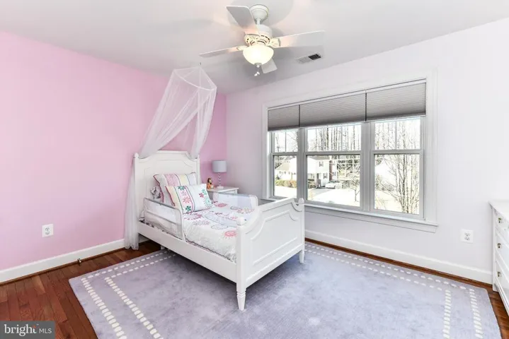 910 Desale St Sw, Vienna, Virginia 22180