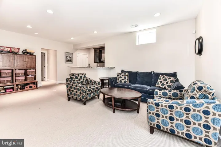 910 Desale St Sw, Vienna, Virginia 22180