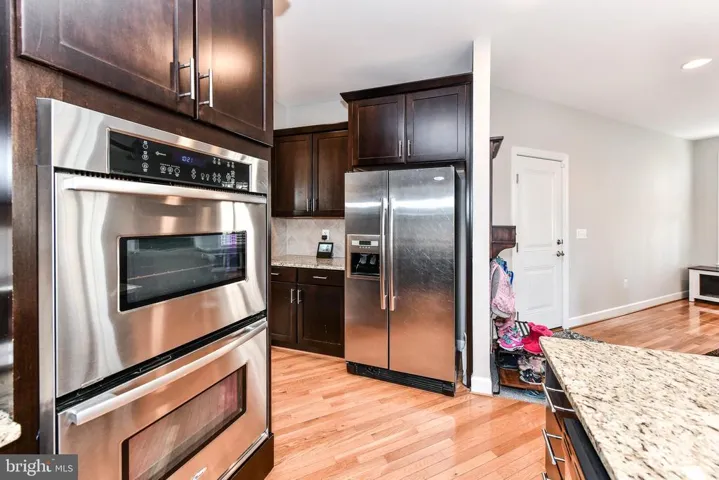 910 Desale St Sw, Vienna, Virginia 22180