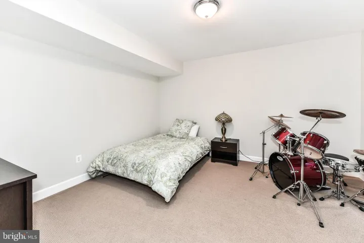 910 Desale St Sw, Vienna, Virginia 22180