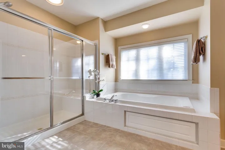 6333 River Downs Rd, Alexandria, Virginia 22312