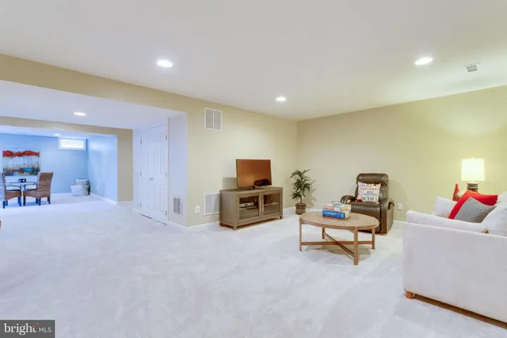 6333 River Downs Rd, Alexandria, Virginia 22312