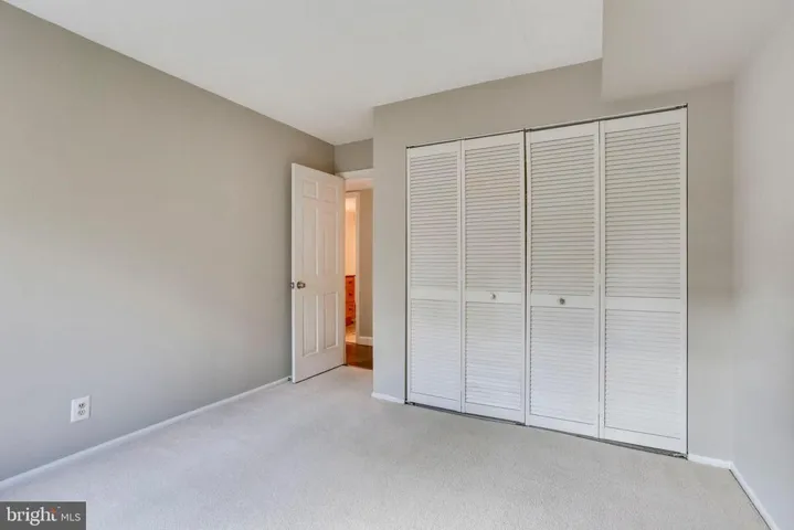 7630 Provincial Dr #201, Mclean, Virginia 22102