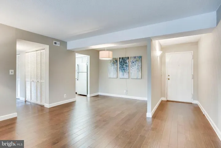 7630 Provincial Dr #201, Mclean, Virginia 22102