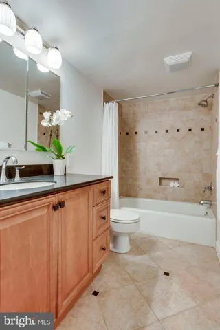 7630 Provincial Dr #201, Mclean, Virginia 22102