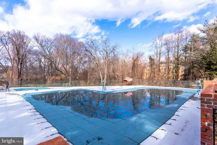 7630 Provincial Dr #201, Mclean, Virginia 22102