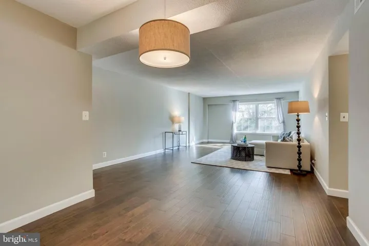 7630 Provincial Dr #201, Mclean, Virginia 22102