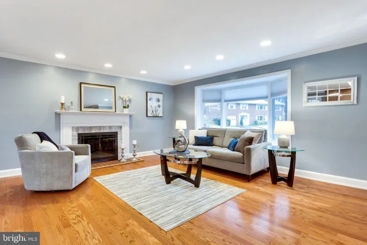 901 Banks Pl, Alexandria, Virginia 22312