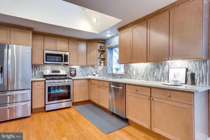 901 Banks Pl, Alexandria, Virginia 22312