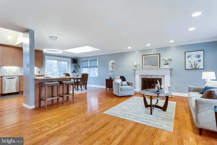 901 Banks Pl, Alexandria, Virginia 22312
