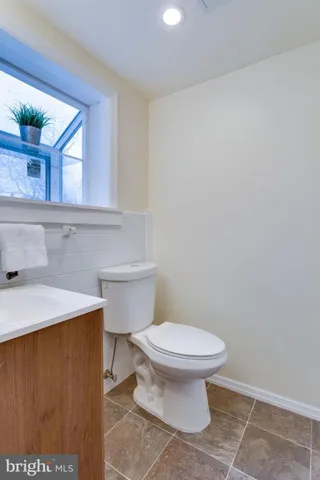 901 Banks Pl, Alexandria, Virginia 22312