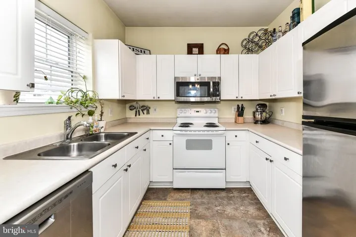 4550 Strutfield Ln #2429, Alexandria, Virginia 22311