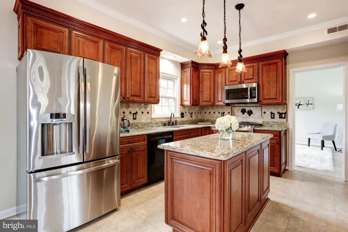 13107 Willow Edge Ct, Clifton, Virginia 20124