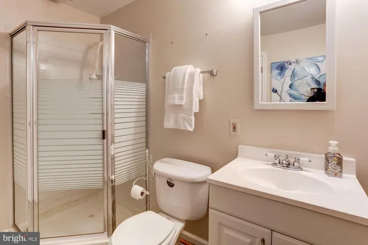 13107 Willow Edge Ct, Clifton, Virginia 20124