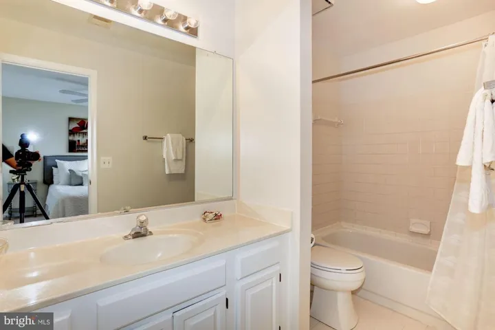 13107 Willow Edge Ct, Clifton, Virginia 20124