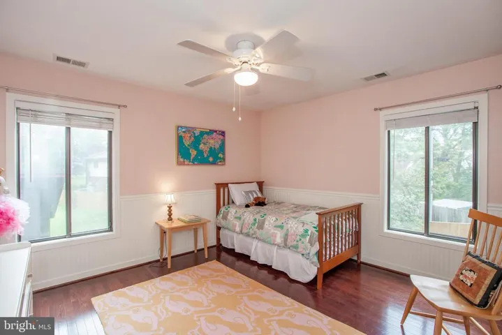 3132 Annandale Rd, Falls Church, Virginia 22042