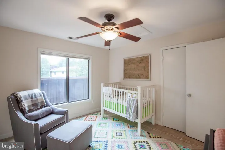 3132 Annandale Rd, Falls Church, Virginia 22042