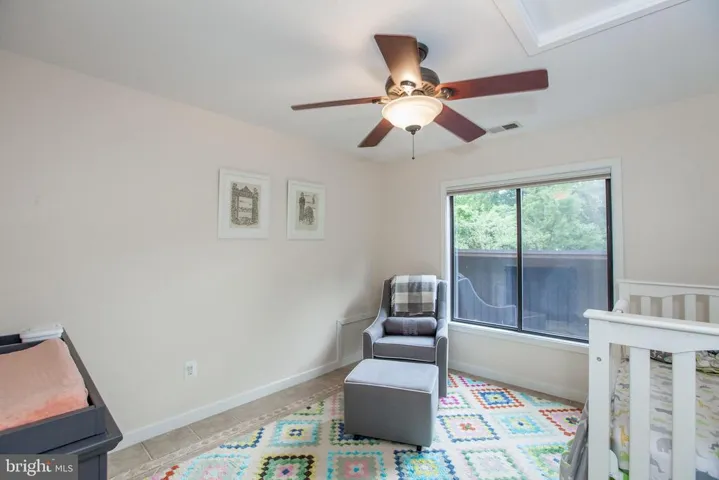 3132 Annandale Rd, Falls Church, Virginia 22042