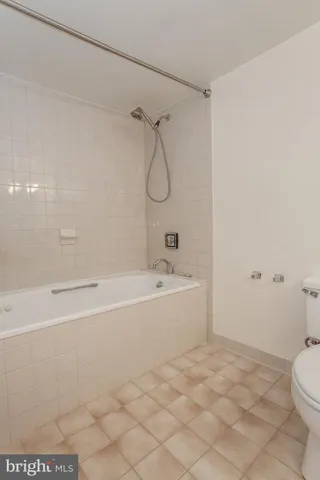 1808 Old Meadow Rd #1206, Mclean, Virginia 22102