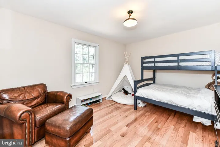 1733 Abbey Oak Dr, Vienna, Virginia 22182