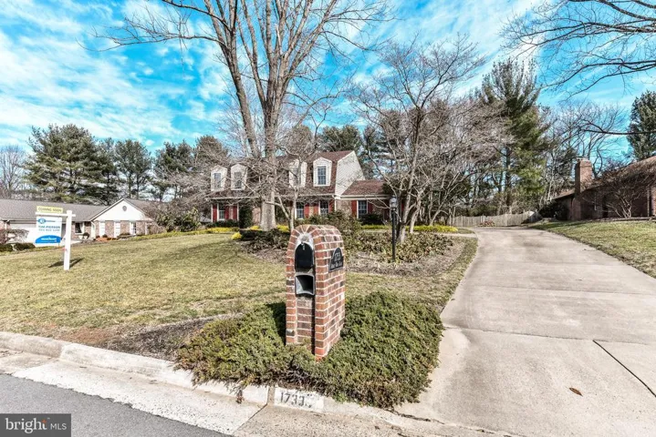 1733 Abbey Oak Dr, Vienna, Virginia 22182