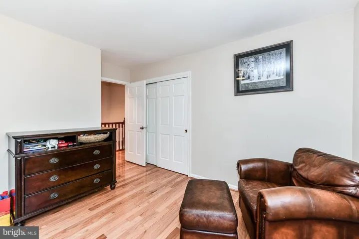 1733 Abbey Oak Dr, Vienna, Virginia 22182