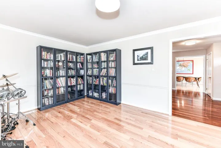 1733 Abbey Oak Dr, Vienna, Virginia 22182