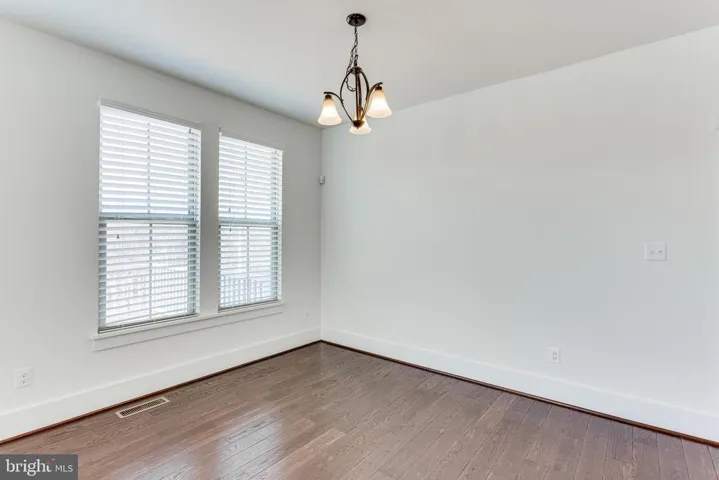 17052 Silver Arrow Dr, Dumfries, Virginia 22026