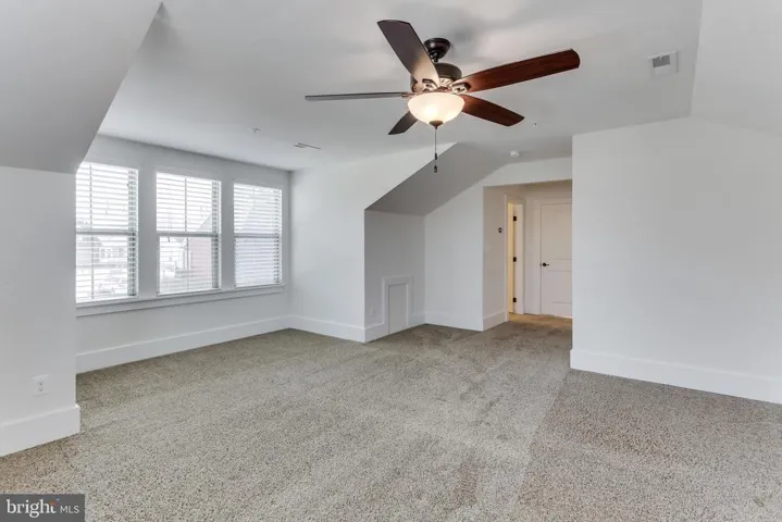 17052 Silver Arrow Dr, Dumfries, Virginia 22026