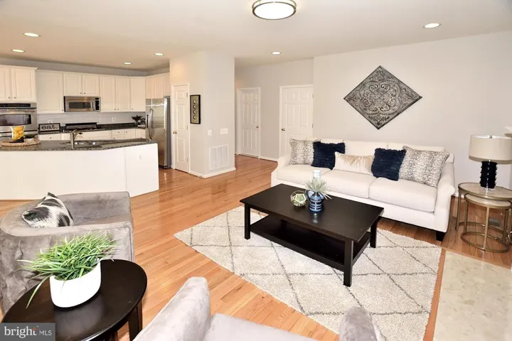 5309 Sammie Kay Ln, Centreville, Virginia 20120