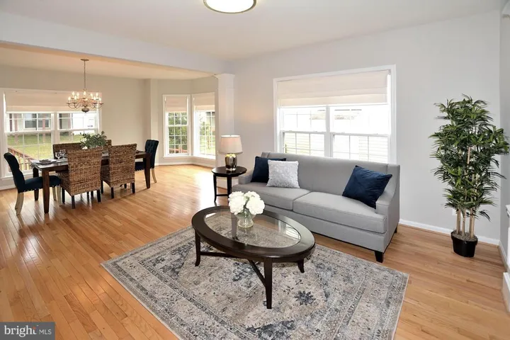 5309 Sammie Kay Ln, Centreville, Virginia 20120