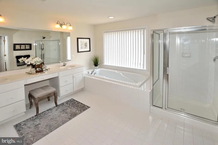 5309 Sammie Kay Ln, Centreville, Virginia 20120