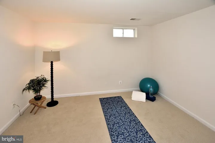 5309 Sammie Kay Ln, Centreville, Virginia 20120