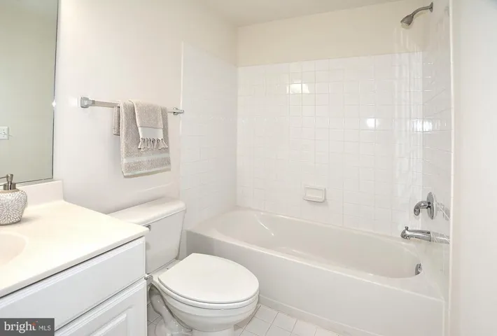 5309 Sammie Kay Ln, Centreville, Virginia 20120