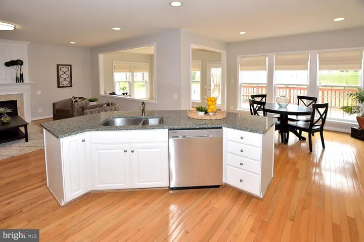 5309 Sammie Kay Ln, Centreville, Virginia 20120