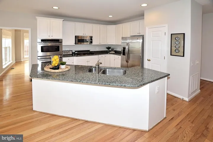 5309 Sammie Kay Ln, Centreville, Virginia 20120