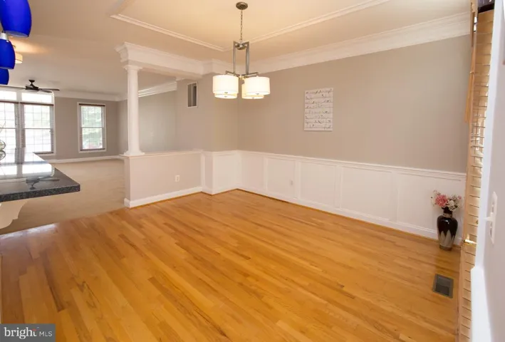 11422 Log Ridge Dr, Fairfax, Virginia 22030