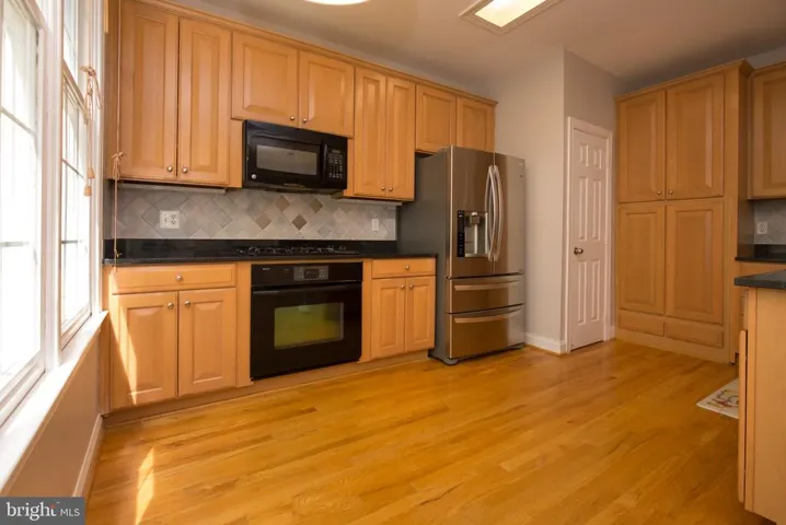 11422 Log Ridge Dr, Fairfax, Virginia 22030