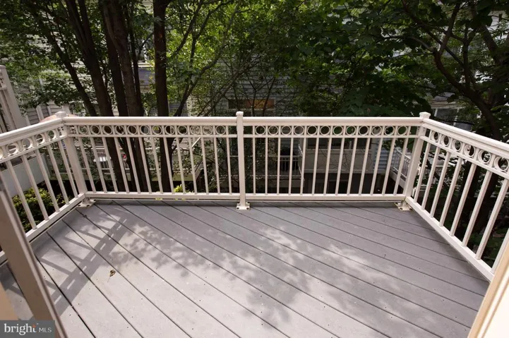 11422 Log Ridge Dr, Fairfax, Virginia 22030
