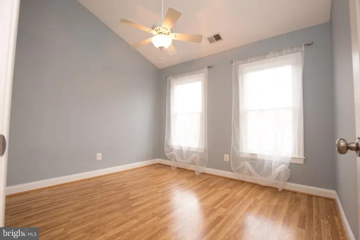11422 Log Ridge Dr, Fairfax, Virginia 22030