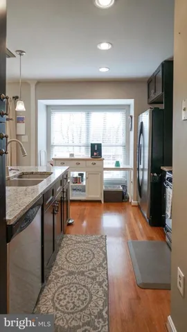 14566 Woodgate Manor Cir, Centreville, Virginia 20120