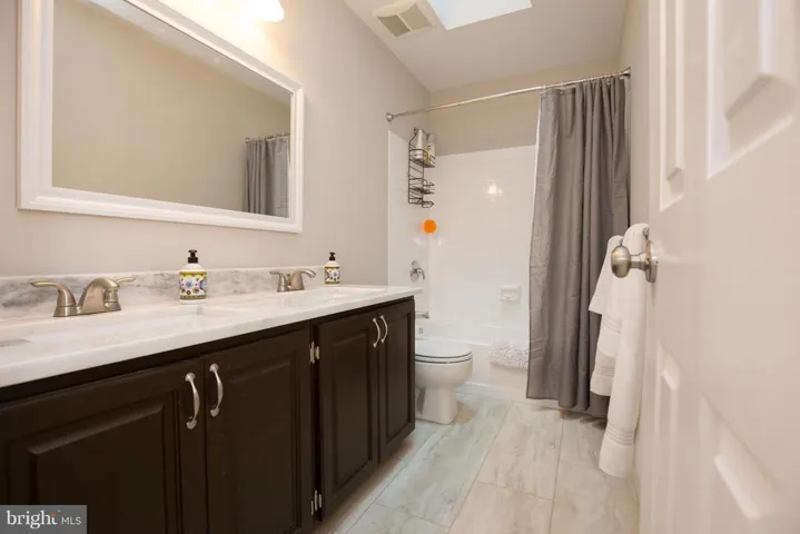 2903 Taj Dr, Oakton, Virginia 22124