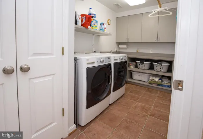 2903 Taj Dr, Oakton, Virginia 22124