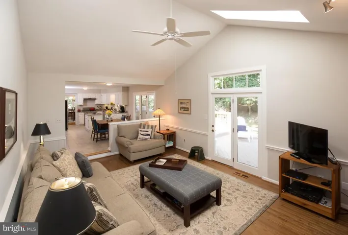 2903 Taj Dr, Oakton, Virginia 22124