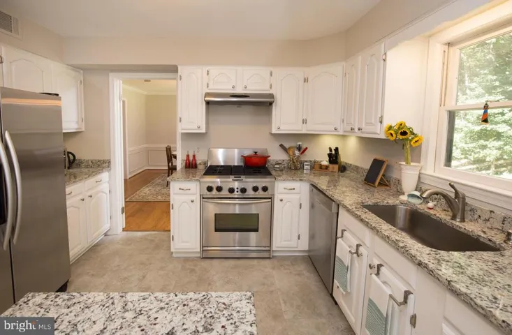 2903 Taj Dr, Oakton, Virginia 22124