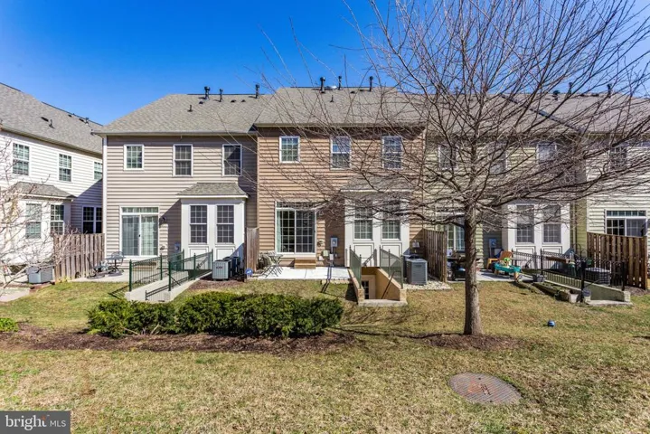 543 Triadelphia Way, Alexandria, Virginia 22312