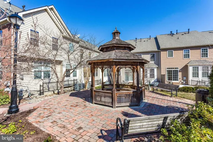 543 Triadelphia Way, Alexandria, Virginia 22312