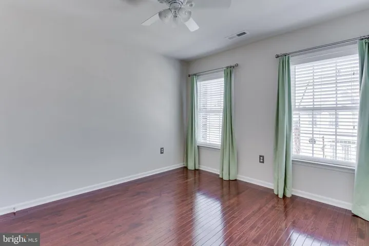 543 Triadelphia Way, Alexandria, Virginia 22312