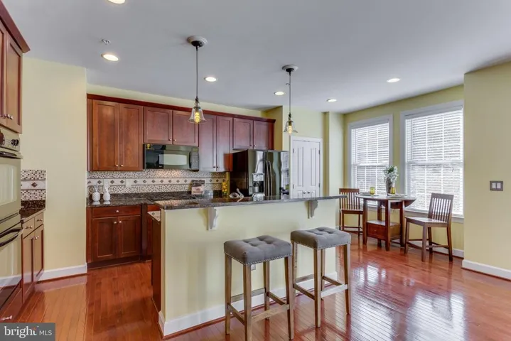 543 Triadelphia Way, Alexandria, Virginia 22312