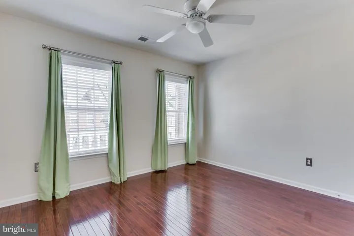 543 Triadelphia Way, Alexandria, Virginia 22312